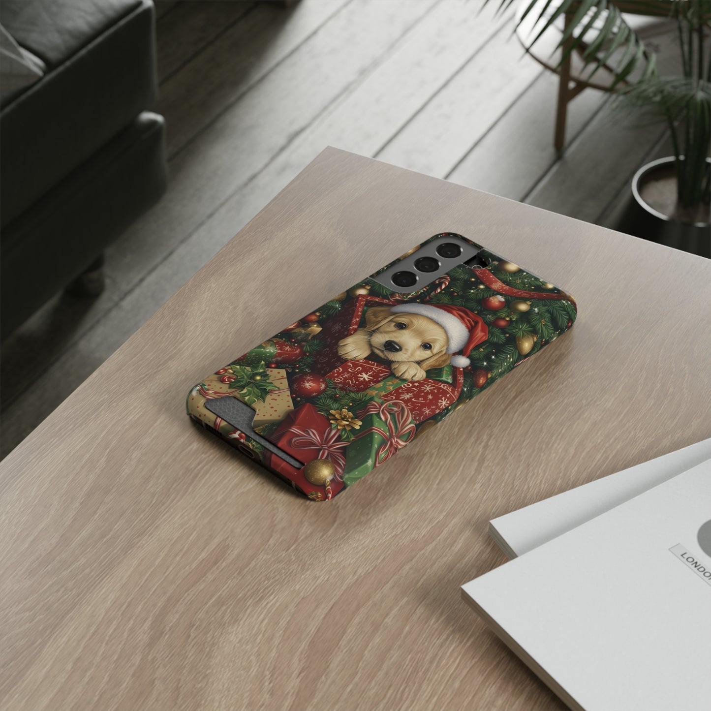 Christmas Puppy – Festive Holiday Design with Adorable Golden Retriever Phone Case With Card Holder