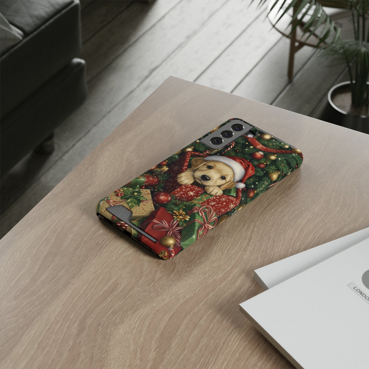 Christmas Puppy – Festive Holiday Design with Adorable Golden Retriever Phone Case With Card Holder