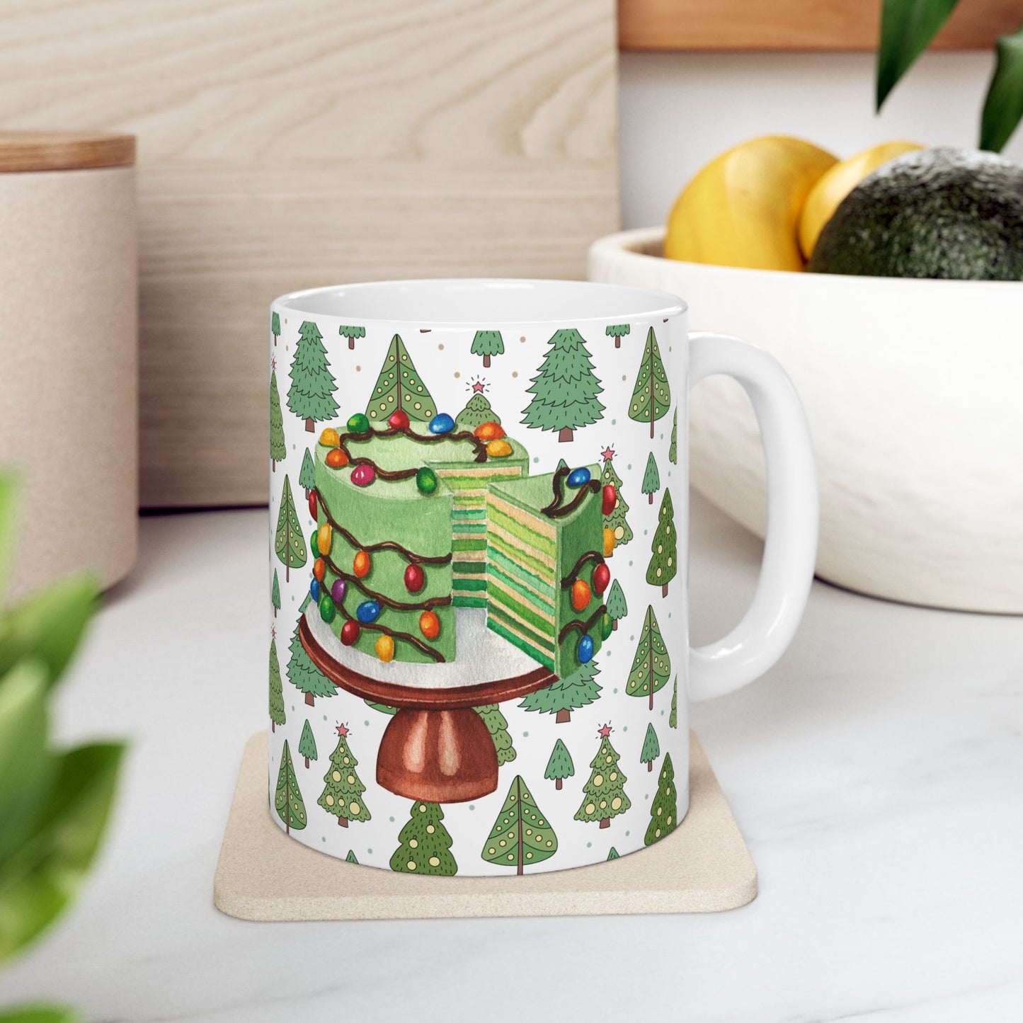 Christmas Mug with Festive Layer Cake and Holiday Tree Design – Perfect for Seasonal Cheer