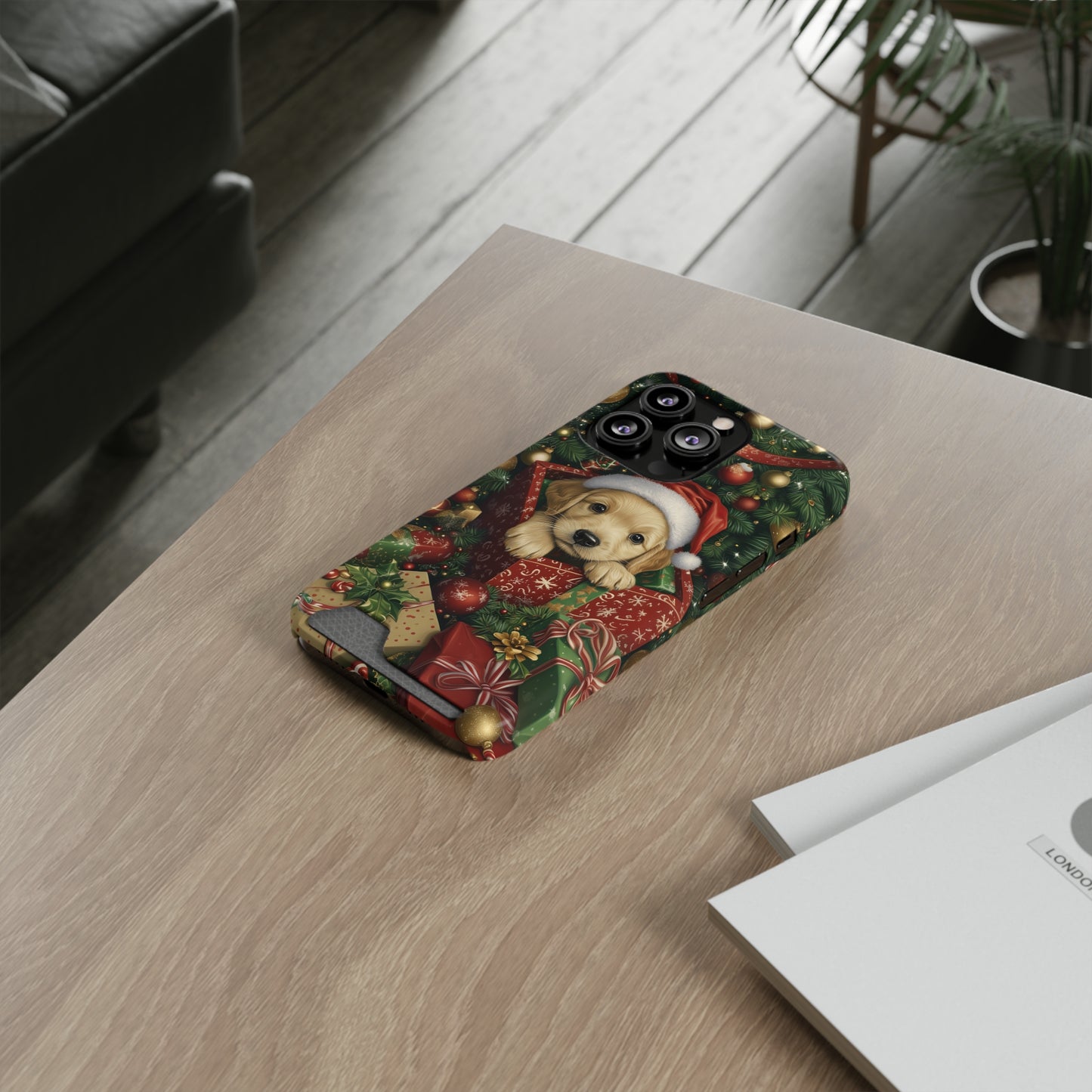 Christmas Puppy – Festive Holiday Design with Adorable Golden Retriever Phone Case With Card Holder