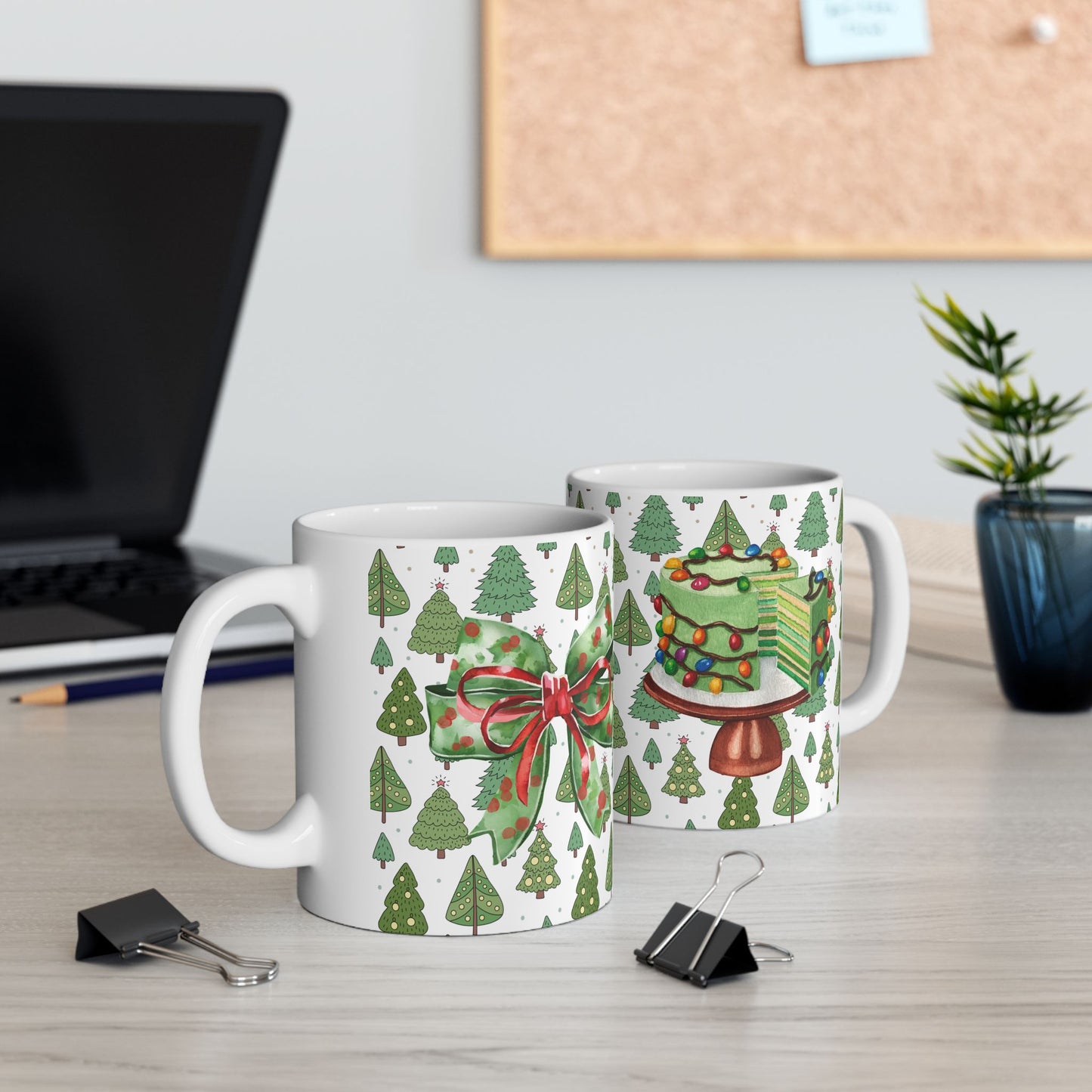 Christmas Mug with Festive Layer Cake and Holiday Tree Design – Perfect for Seasonal Cheer